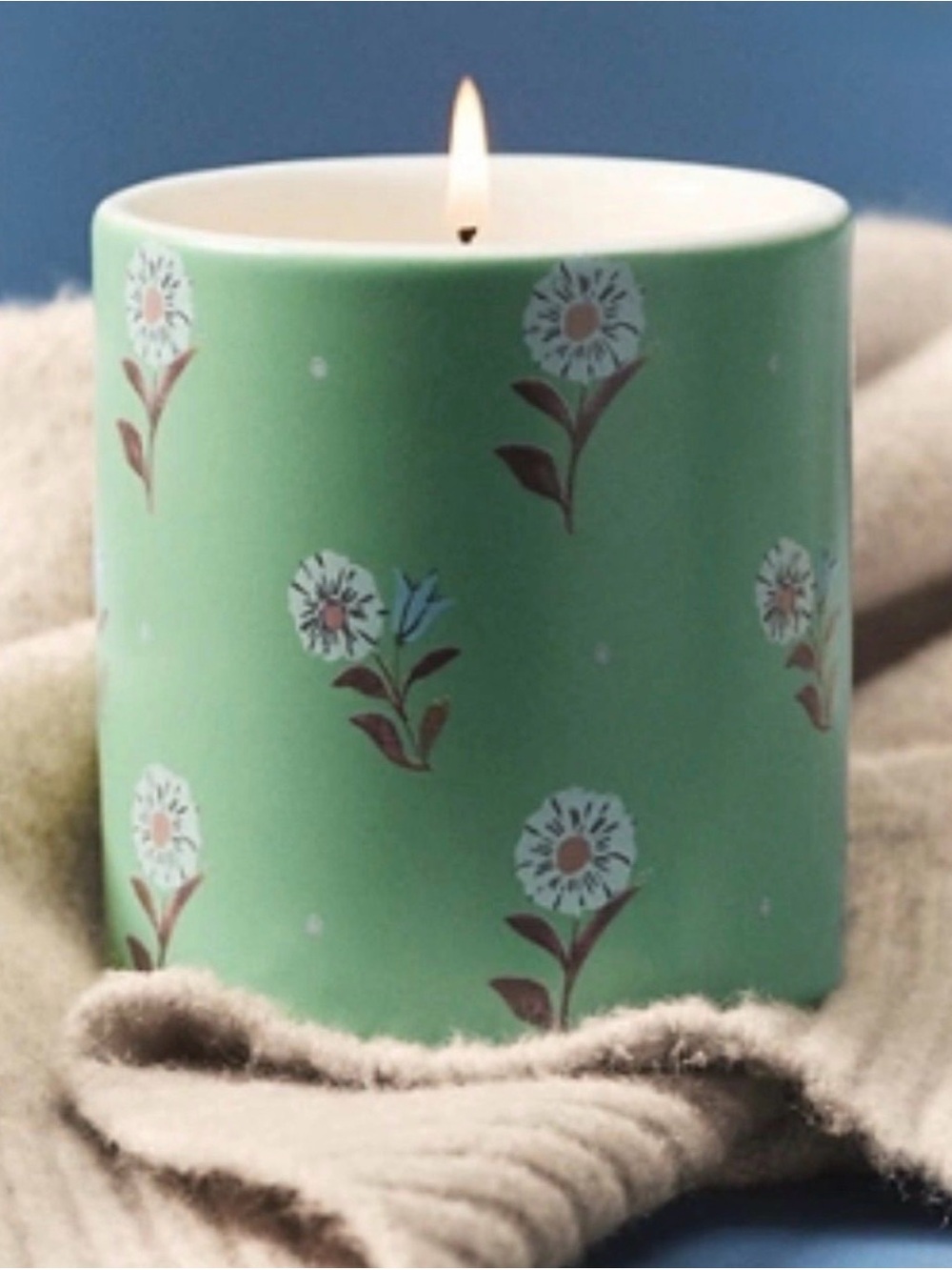 Anthropologie NIB Spring Cottage Floral Golden Petals & Cashmere Ceramic Candle